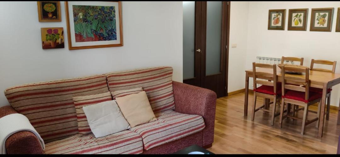 Check-In Casas Labert Apartment Benasque Bagian luar foto